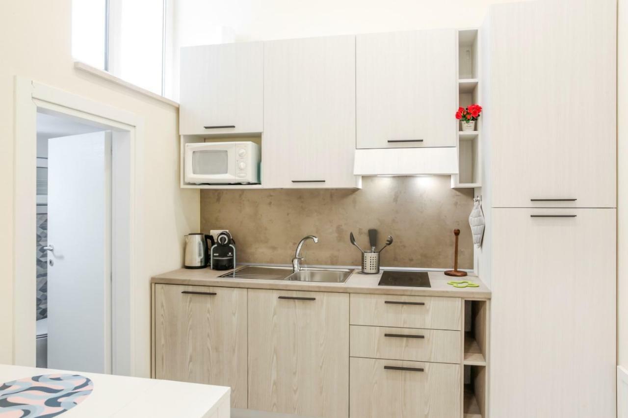 Bari Centrale Railway Station Apartment Eksteriør bilde