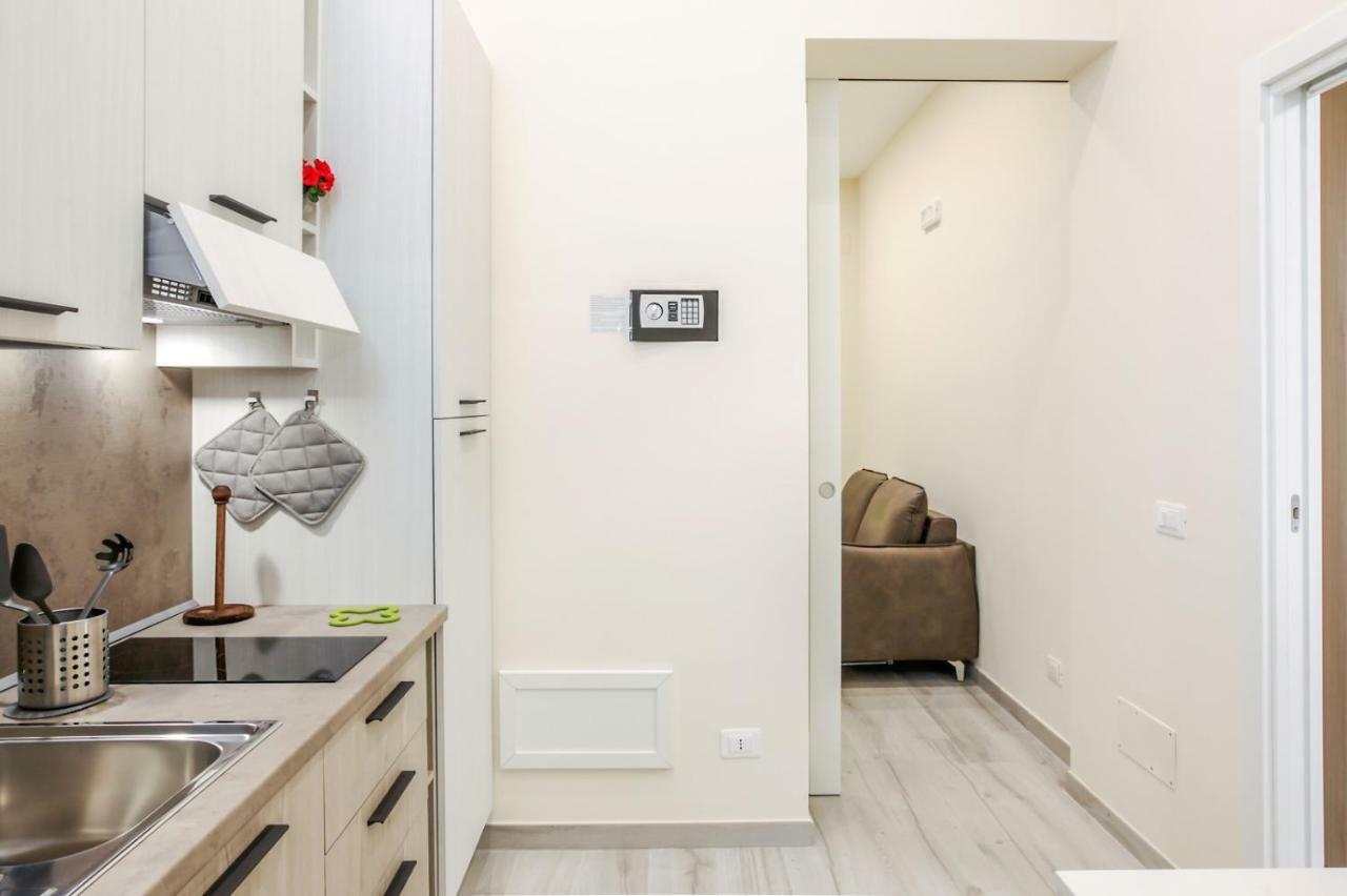 Bari Centrale Railway Station Apartment Eksteriør bilde