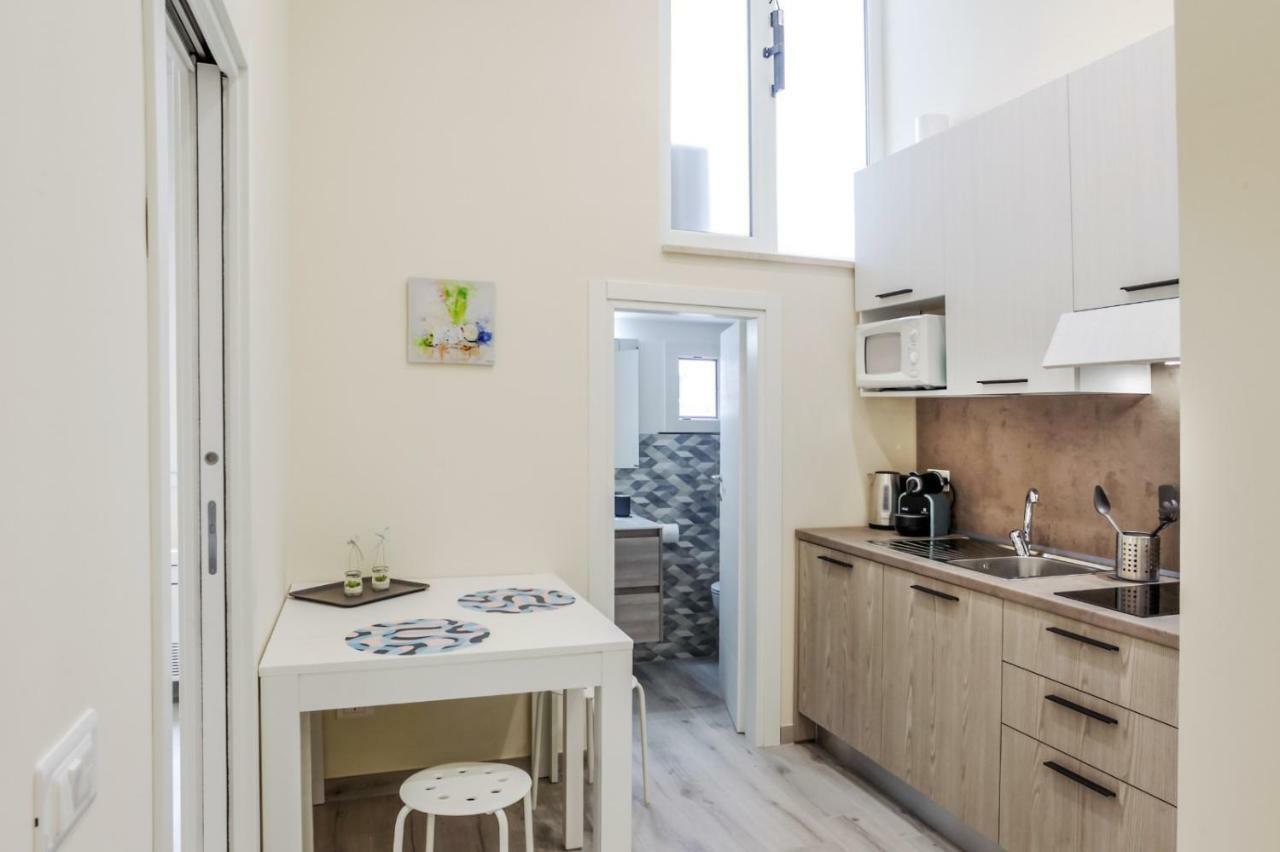Bari Centrale Railway Station Apartment Eksteriør bilde